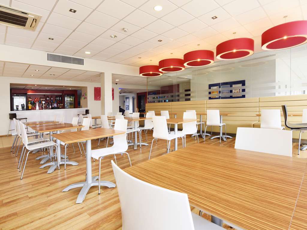 Travelodge Excel ลอนดอน ร้านอาหาร รูปภาพ